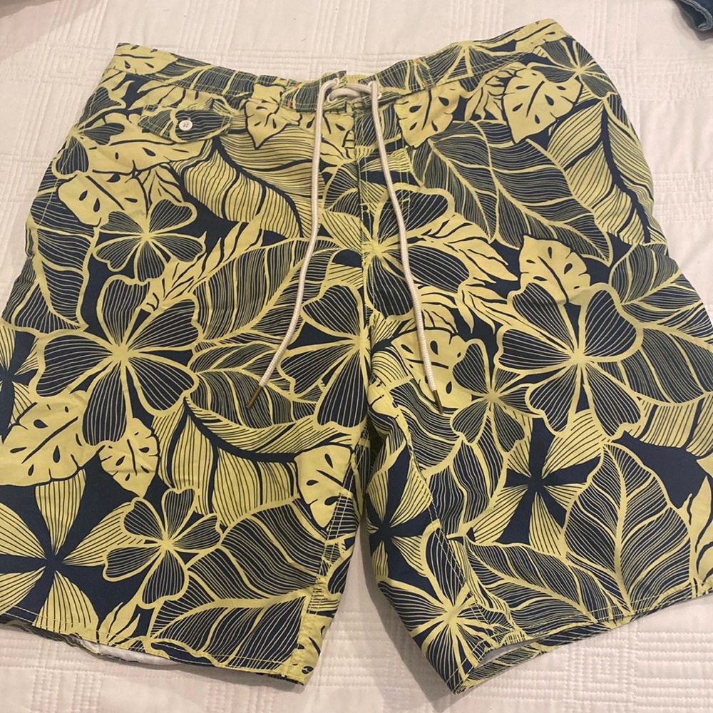 St John’s Baggies (swimming trunks) LG (runs big)Yellow and Black